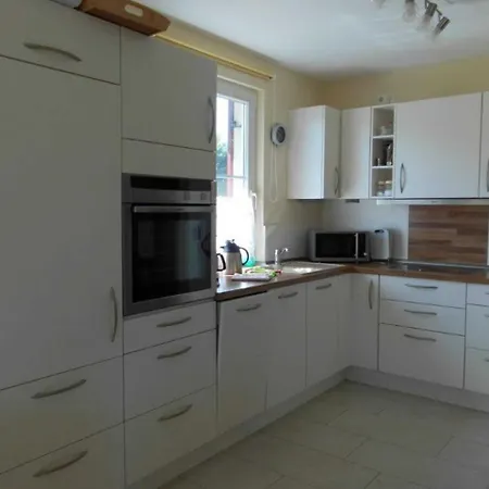 Holiday home Reetdachhaus Sonnenschein *